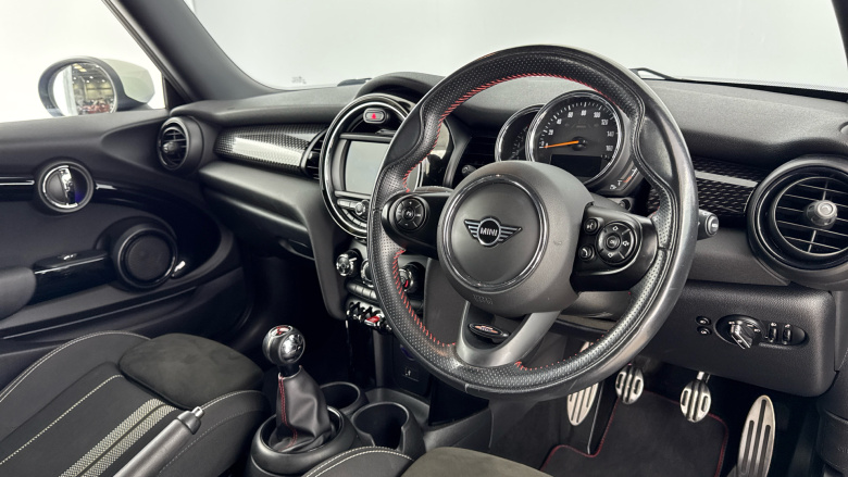 MINI Hatchback 2.0 Cooper S Sport II 3dr Petrol Hatchback